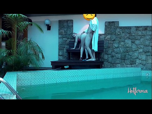 ❤️ Baas noeget faam nei it swimbad, mar koe net wjerstean in hot ❤❌ Porno by porno fy.extraclasswork.ru ❌